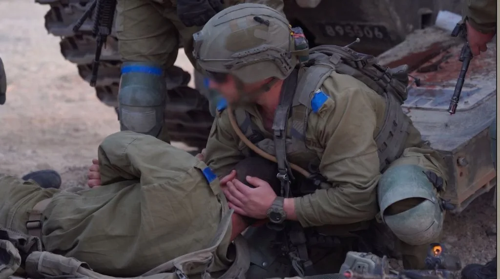 ניהול נתיב אוויר, אינטובציה ופציעות חזה במתאר לחימה